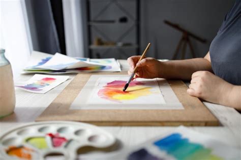 Online Classes for Creatives .